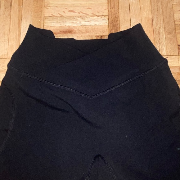 Alphalete gym shorts high rise size XS - Picture 2 of 3